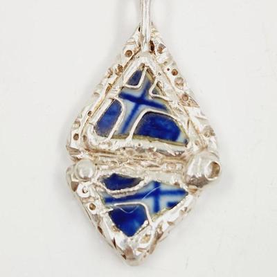 BEAUTIFUL STERLING SILVER & GLASS HAND CRAFTED PENDANT