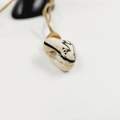 VINTAGE NATIVE AMERICAN BONE ART NECKLACE