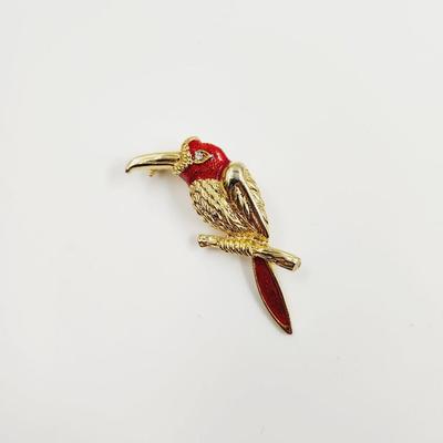 TOUCAN RED & GOLD TONED BROOCH - PIN