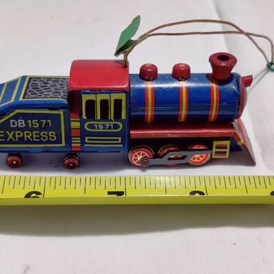 VINTAGE SCHYLLING DB EXPRESS STEAM TRAIN TIN TOY ORNAMENT