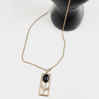 CUTE ANTIQUED FLOWER BOUQUET NECKLACE