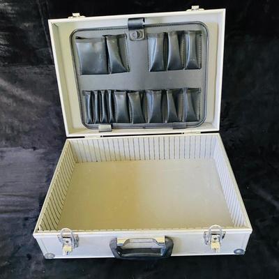 Lot of Briefcases ((BR1-SL)