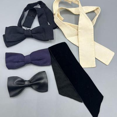 Vintage The Perfect Tie Arrow All Silk Royal Clip On & Formal Mens Dress Ties
