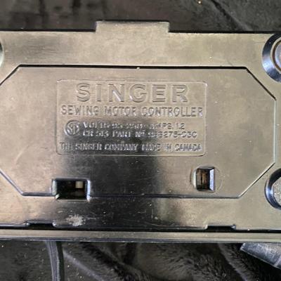 2010 Singer Sewing Machine  (CR-EJ)