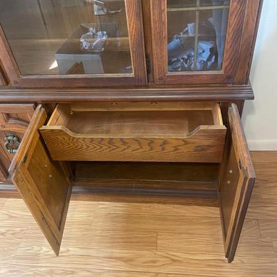 Dark Wood China Cabinet (DR-AW)