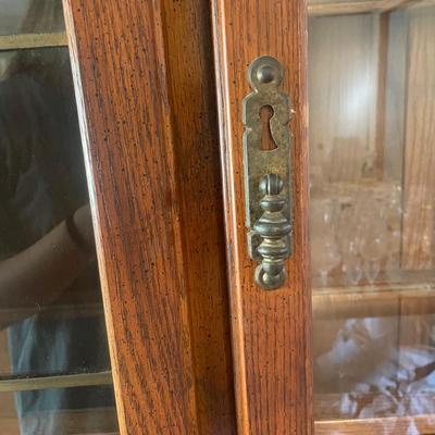 Dark Wood China Cabinet (DR-AW)