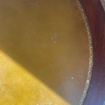 Light Brown Pedestal Table (DR-AW)