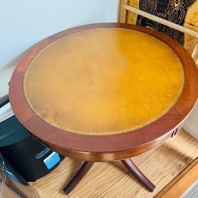 Light Brown Pedestal Table (DR-AW)