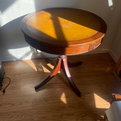 Light Brown Pedestal Table (DR-AW)