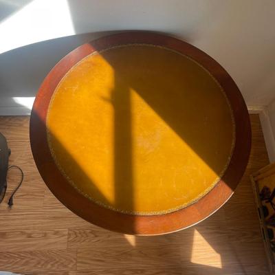Light Brown Pedestal Table (DR-AW)