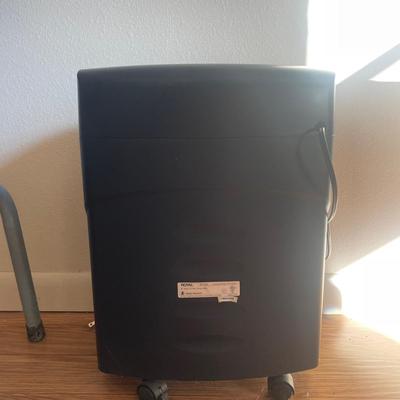 Royal SC120 Crosscut Paper Shredder (DR-AW)