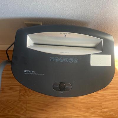 Royal SC120 Crosscut Paper Shredder (DR-AW)