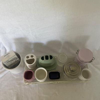 Bathroom Accessories (LR-AW)