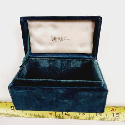 NEIMAN MARCUS SILVER PLATED GODINGER SALT & PEPPER SHAKERS WITH GREEN VELVET BOX