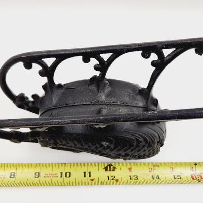 ANTIQUE CAST IRON SLEIGH