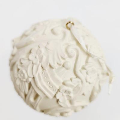 VINTAGE PAPYRUS DETAILED WHITE CHRISTMAS ORNAMENT