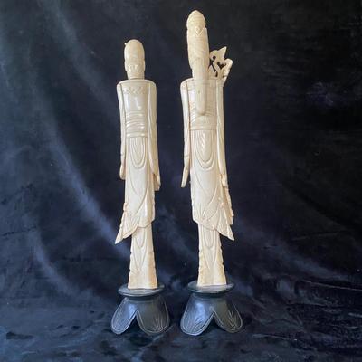 Two Chinese Statues  (BR1-EJ)