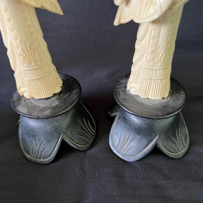 Two Chinese Statues  (BR1-EJ)