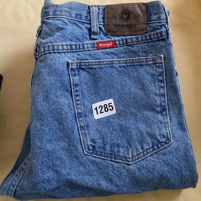 Wranglers 40x30