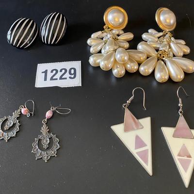 Pierced Earrings