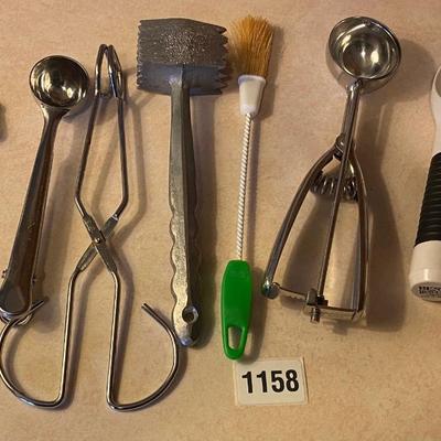 Tongs
