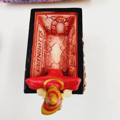 HARRY POTTER LIMITED EDITION SECRET BOXES - HARRY & HAGRID AT GRINGOTS