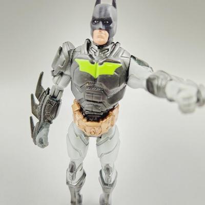 THE DARK KNIGHT ELECTRO STRIKE BATMAN