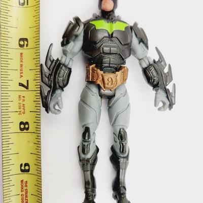 THE DARK KNIGHT ELECTRO STRIKE BATMAN