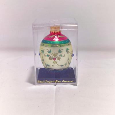 VINTAGE UNIQUE TREASURES HAND CRAFTED GLASS ORNAMENT