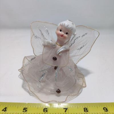 VINTAGE CHRISTMAS ANGEL ORNAMENT WITH PORCELAIN HEAD W/ TULLE NETTING