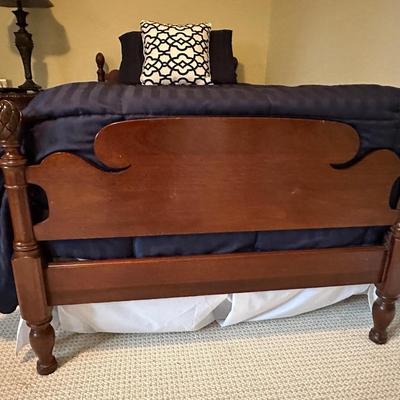 Beautiful antique twin bed