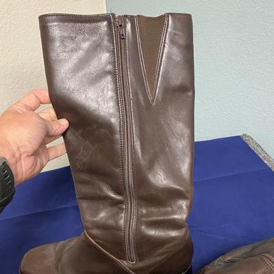 Dark Brown Regence Knee High Zip Up Boots Size 9