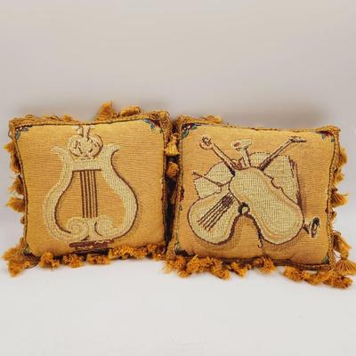 CUTE CORONA DECOR MUSICAL DECORATIVE PILLOWS