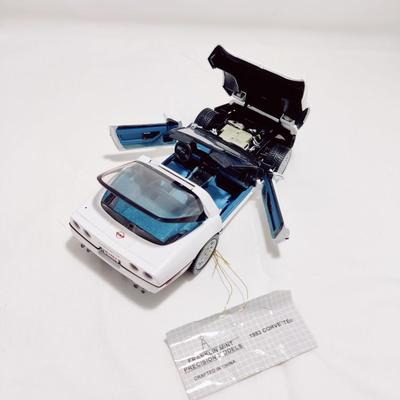 FRANKLIN MINT DIECAST 1983 CHEVROLET CORVETTE SPORT COUPE 1:24 #1455/1983