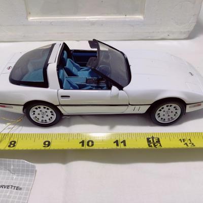 FRANKLIN MINT DIECAST 1983 CHEVROLET CORVETTE SPORT COUPE 1:24 #1455/1983