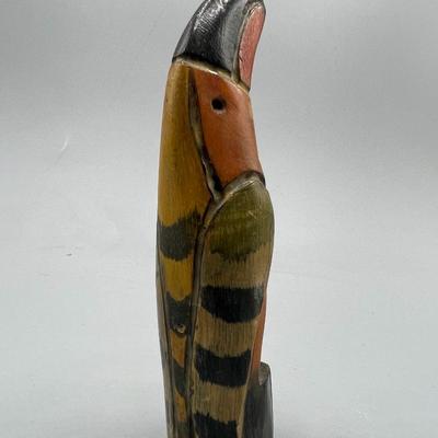 Small Retro Hand Carved Light Wood Tropical Bird Toucan Figurine Totem