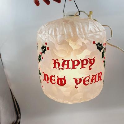 VINTAGE CHRISTMAS WONDERLAND LAMP