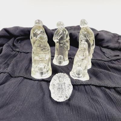 VINTAGE GLASS 5 PC NATIVITY SCENE