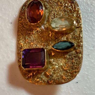 18k Equadorian jeweled pin 19 grams