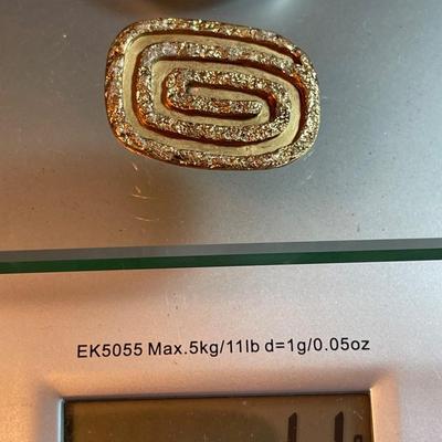 18k handmade pin from Ecuador 11 grams