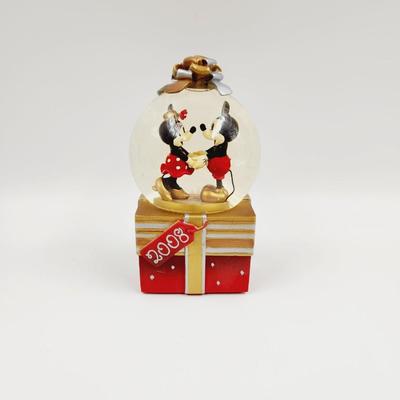 2008 DISNEY MINNIE & MICKEY SNOW GLOBE