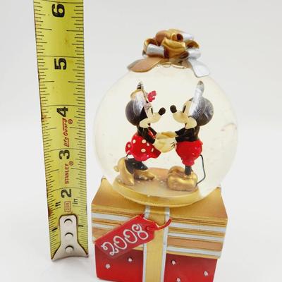 2008 DISNEY MINNIE & MICKEY SNOW GLOBE