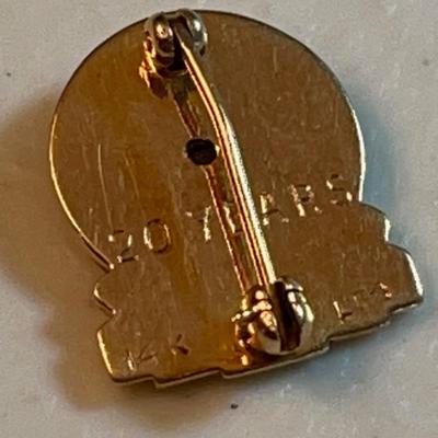 14k State Farm 20 year service award pin W/ diamond 4 grams