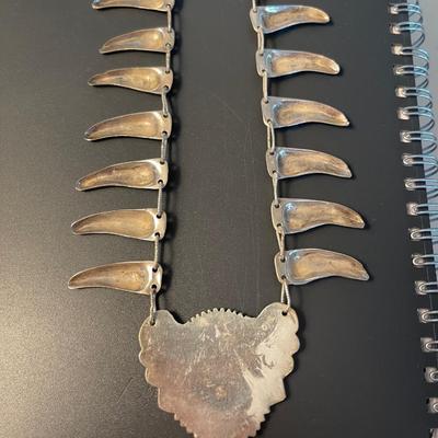 Mangalsutra pendant / Squash Blossom-isk necklace