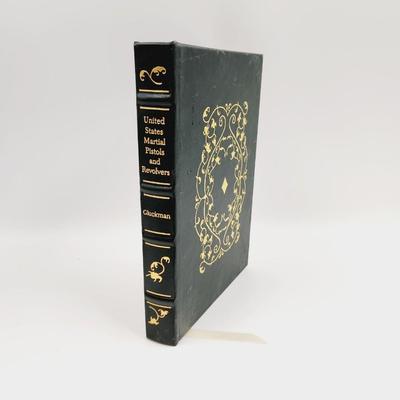 UNITED STATES MARTIAL PISTOLS & REVOLVERS HARDBACK BOOK