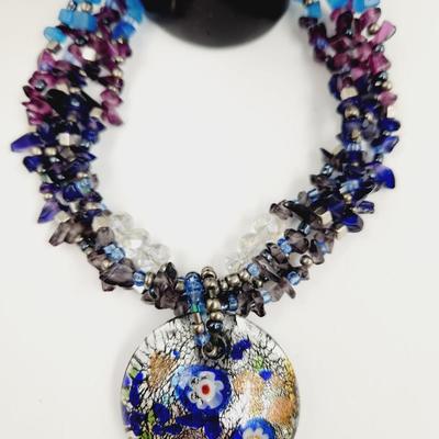 ABSOLUTELY STUNNING ART GLASS PENDANT W/ AUTHENTIC CHIPPED STONE NECKLACE