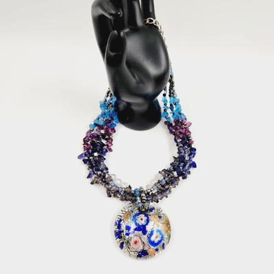 ABSOLUTELY STUNNING ART GLASS PENDANT W/ AUTHENTIC CHIPPED STONE NECKLACE