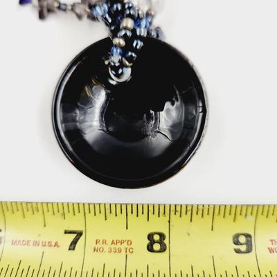ABSOLUTELY STUNNING ART GLASS PENDANT W/ AUTHENTIC CHIPPED STONE NECKLACE