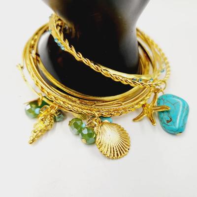 CUTE GOLD TONED & TURQUOISE BANGLE BRACELET SET