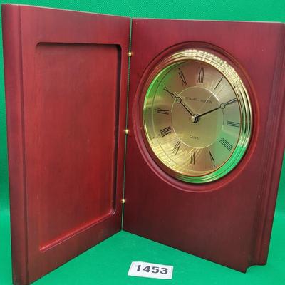 Quartz Clock